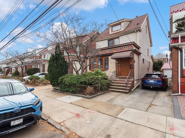 63-16 84th Pl, Flushing, NY 11379