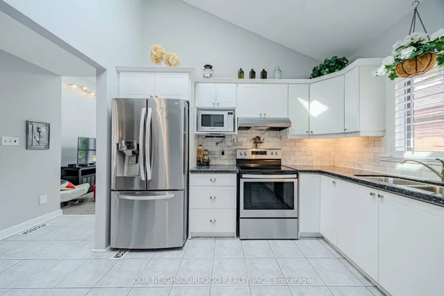 Additional image 14 of 15 Penetang Cres