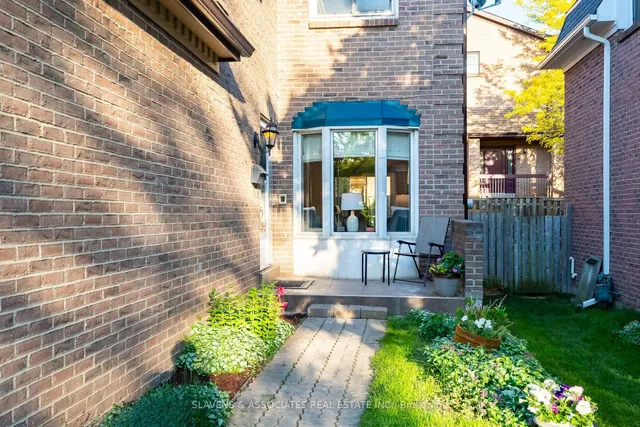 Additional image 29 of 132 Stillwater Cres