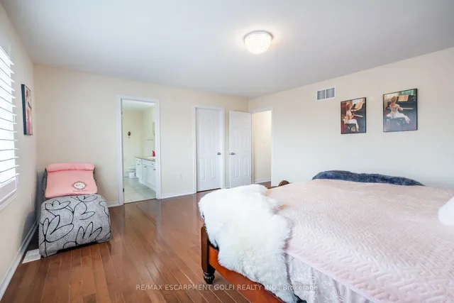 Additional image 21 of 16 Edgehill Dr