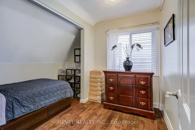 Additional image 34 of 140 Sanford Ave