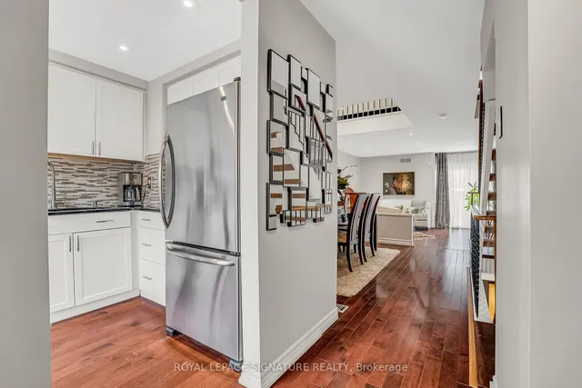 Additional image 6 of 22 Dutch Myrtle Way