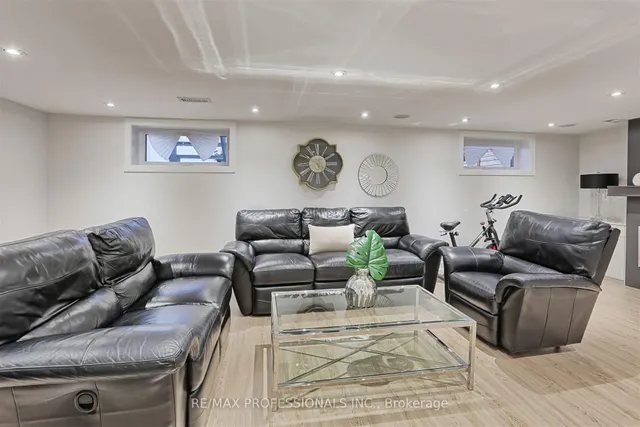 Additional image 33 of 229 Sheldon Ave