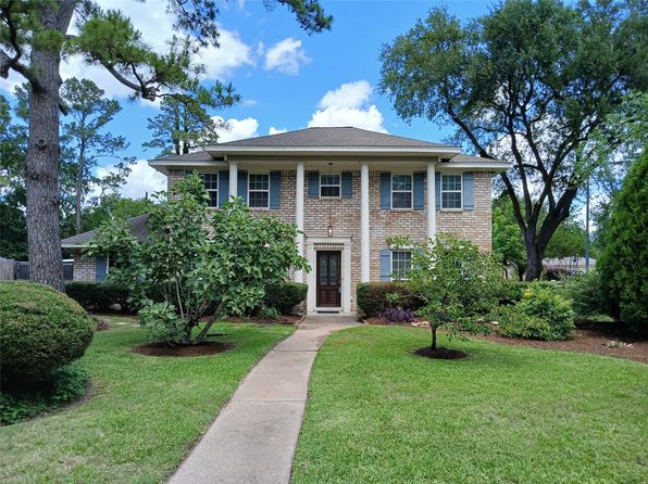 8326 Partlow Ln, Houston, TX 77040