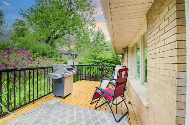 Additional image 30 of 55 Burbank Rd