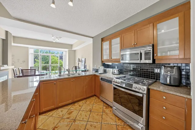 Additional image 7 of 500 Queens Quay Unit 201E