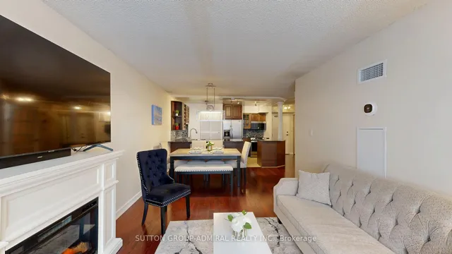 Additional image 14 of 633 Bay St Unit 201