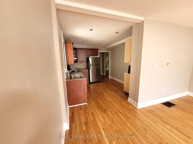 Additional image 4 of 71 Rockcliffe Blvd