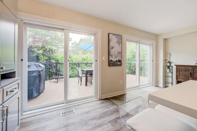 Additional image 9 of 399 RAVINEVIEW Way