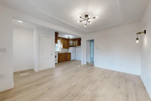 Additional image 5 of 57 Chamberlain Ave