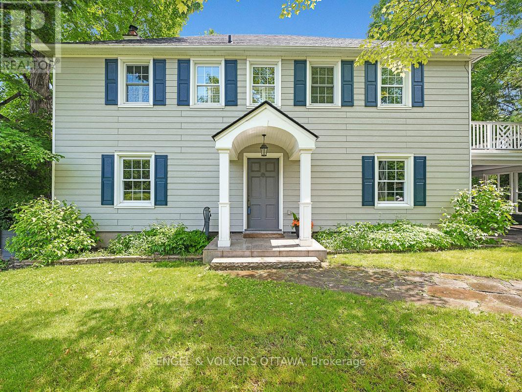 200 HOWICK STREET|Ottawa, Ontario K1M0G8