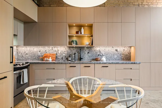 Additional image 12 of 363 Sorauren Ave Unit 102