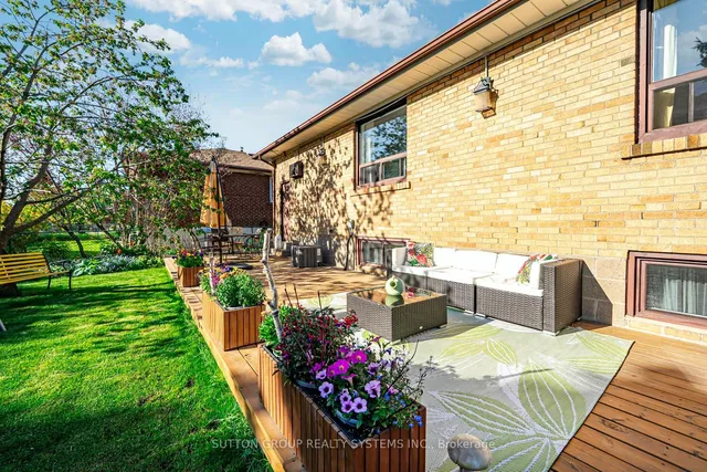 Additional image 15 of 366 Renforth Dr