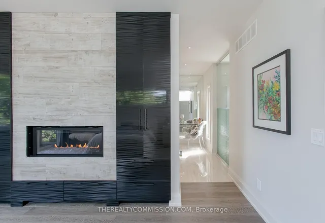 Additional image 29 of 975 Beach Blvd