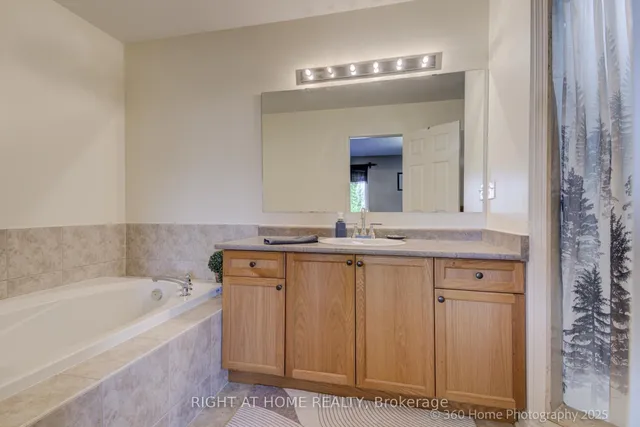 Additional image 19 of 1019 Zimmerman Cres