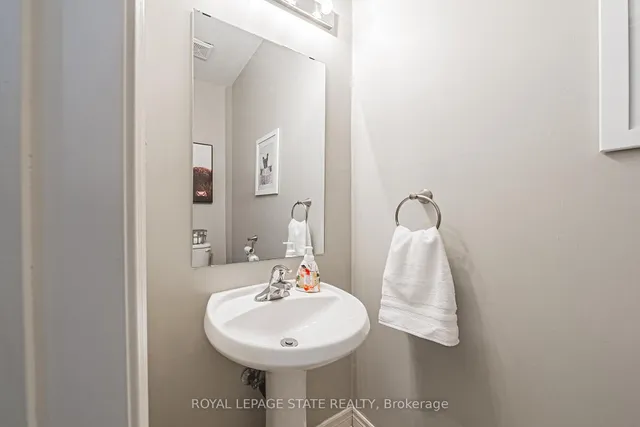 Additional image 42 of 19 Gwyn Crt