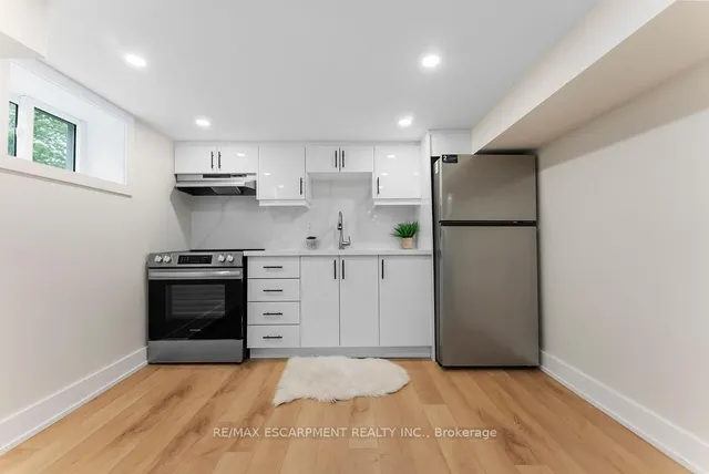 Additional image 21 of 272 East 15th St