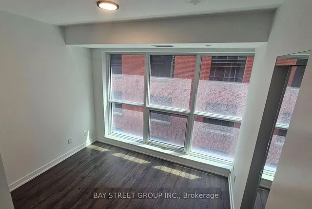 Additional image 7 of 327 King St Unit 703