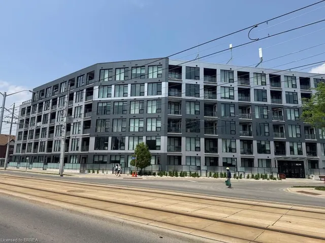 Additional image 24 of 690 King St Unit 406