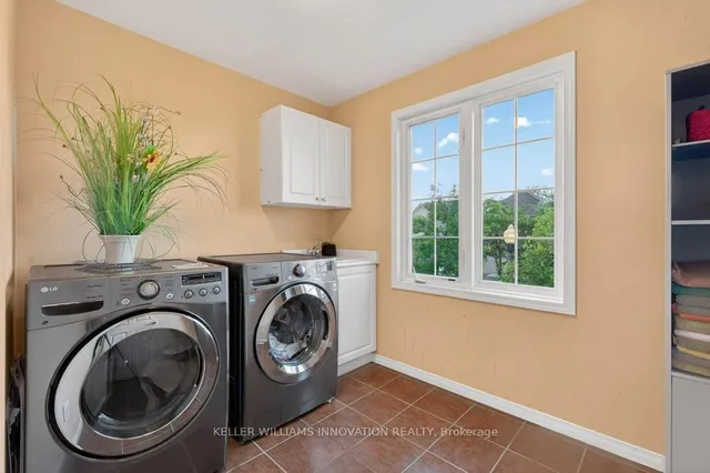 Additional image 30 of 324 Beaumont Cres