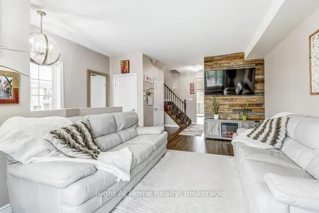 Additional image 5 of 62 Westbank Tr