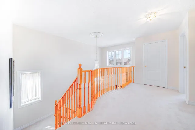 Additional image 18 of 31 Acara Crt