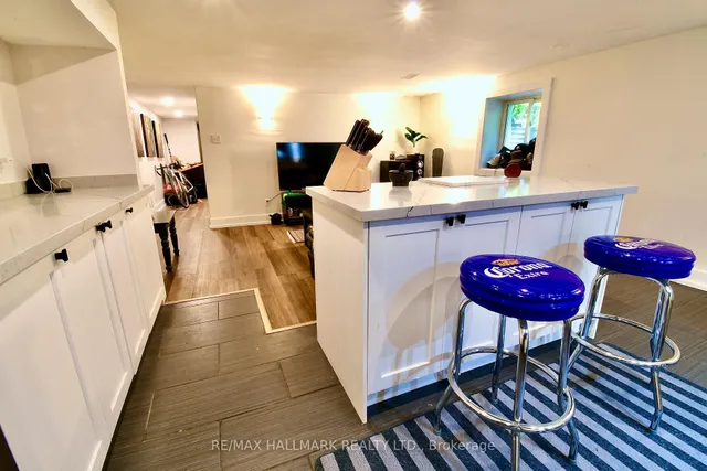 Additional image 38 of 34 River St