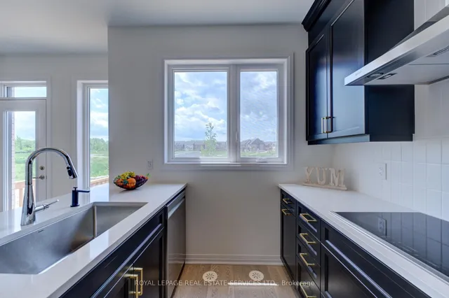 Additional image 13 of 3222 Crystal Dr