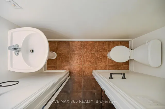 Additional image 29 of 330 Giddings Cres