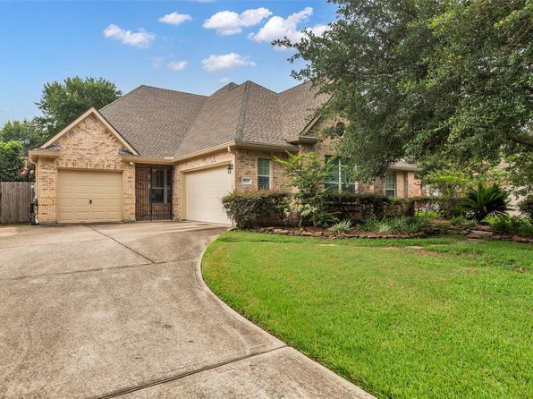 5523 Darschelle Dr, Houston, TX 77069