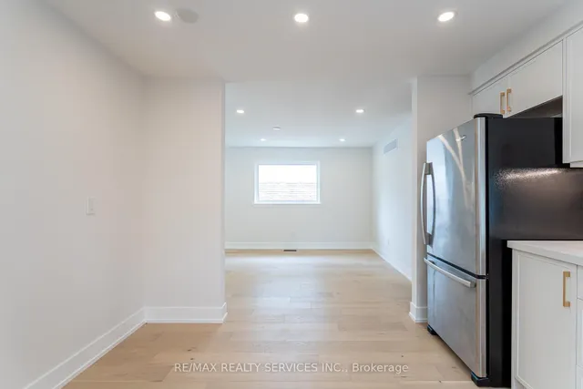 Additional image 19 of 2296 Devon Rd