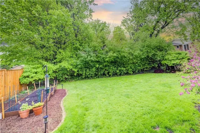 Additional image 31 of 55 Burbank Rd