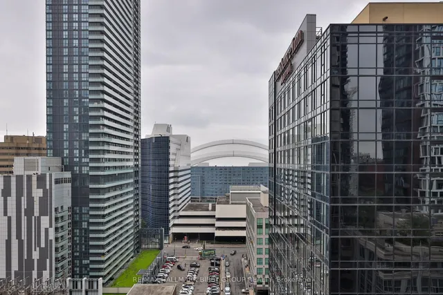 Additional image 35 of 250 Wellington St Unit 642