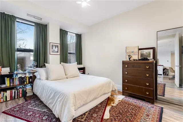 Additional image 19 of 118 King St Unit 415