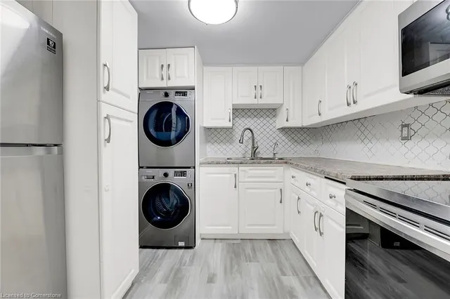 Additional image 17 of 8 Village Green Unit 112