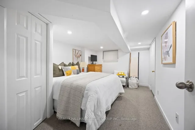 Additional image 20 of 79 Shields Ave