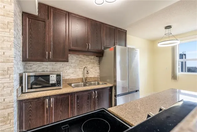 Additional image 4 of 851 Queenston Rd Unit 803