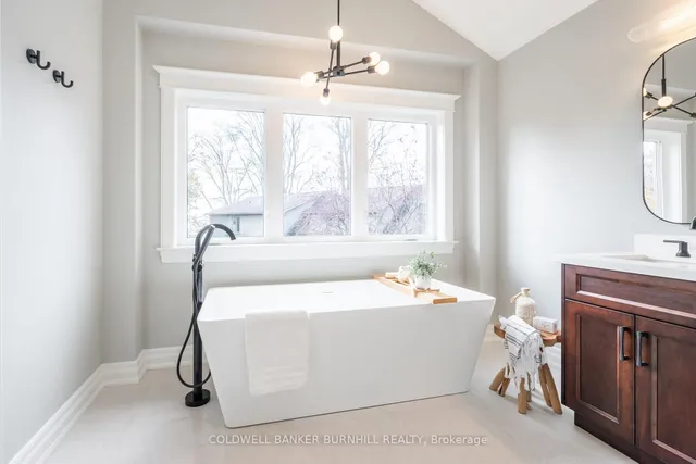 Additional image 37 of 1016 North Shore Blvd