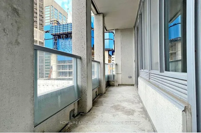 Additional image 24 of 35 Balmuto St Unit 2102