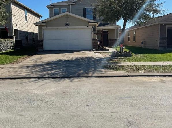 2743 Oriole Wood Ct, Houston, TX 77038