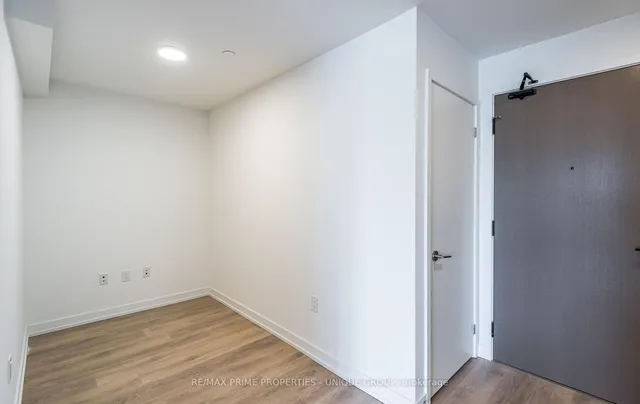 Additional image 16 of 225 Sumach St Unit 607