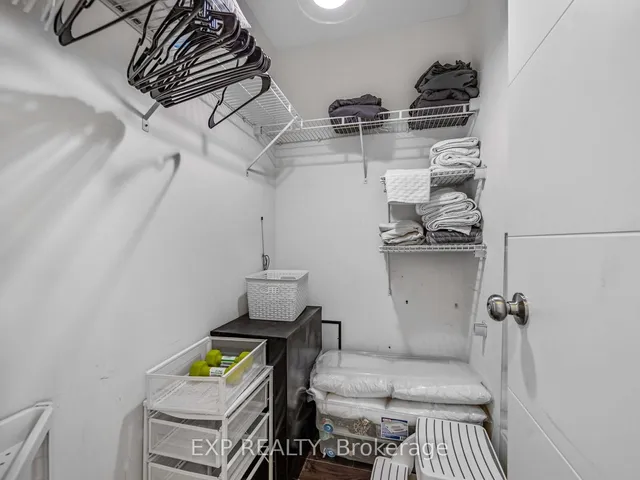 Additional image 23 of 460 Adelaide St Unit 15