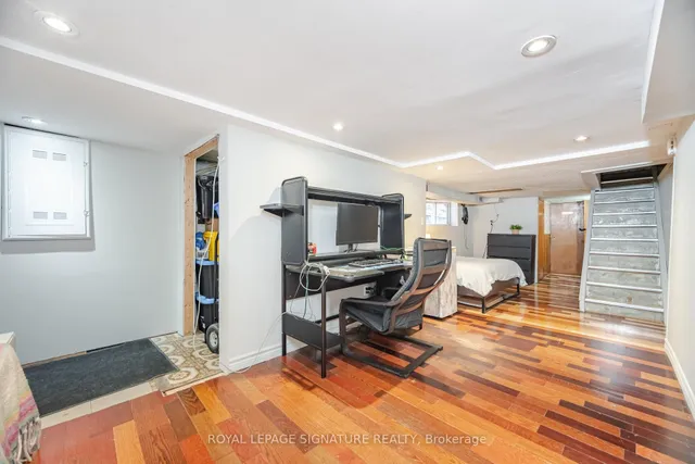 Additional image 30 of 30 Somerset Ave