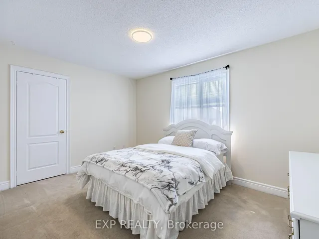 Additional image 22 of 1082 Knotty Pine Grve