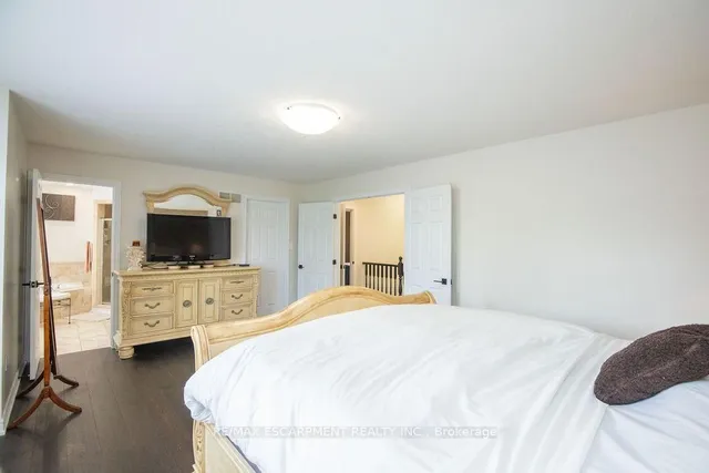 Additional image 26 of 160 Wills Cres