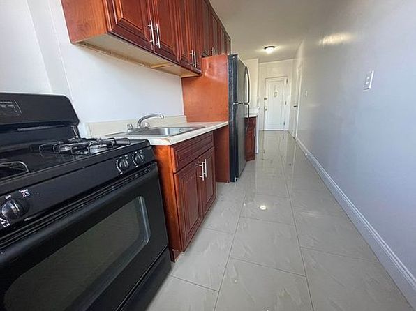 2704 Kingsbridge Ter APT B3, Bronx, NY 10463