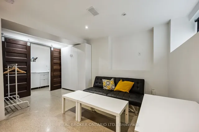 Additional image 31 of 658 Davenport Rd