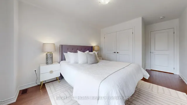 Additional image 36 of 328 Bergamot Ave