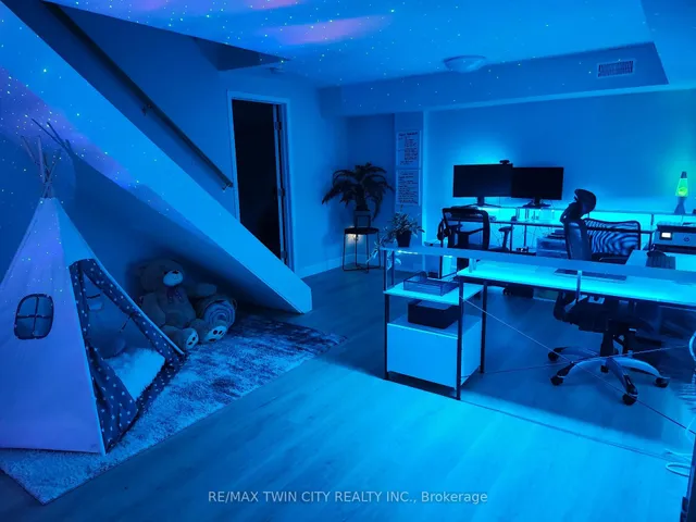 Additional image 20 of 391 Pioneer Dr Unit 3