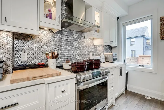 Additional image 25 of 28 Chisholm Ave